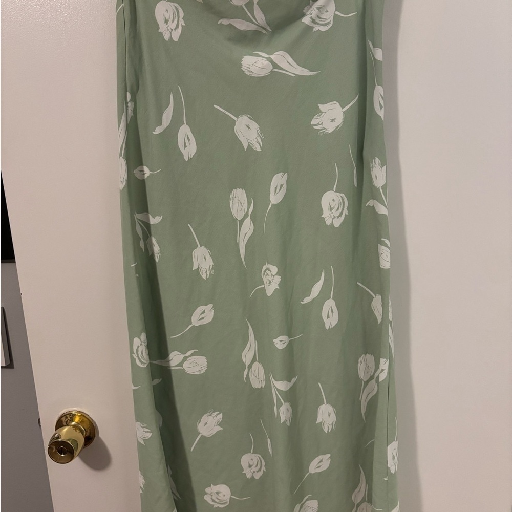 Forever21 Whimsical Floral Maxi Skirt in Sage Green Women’s Large Cottagecore